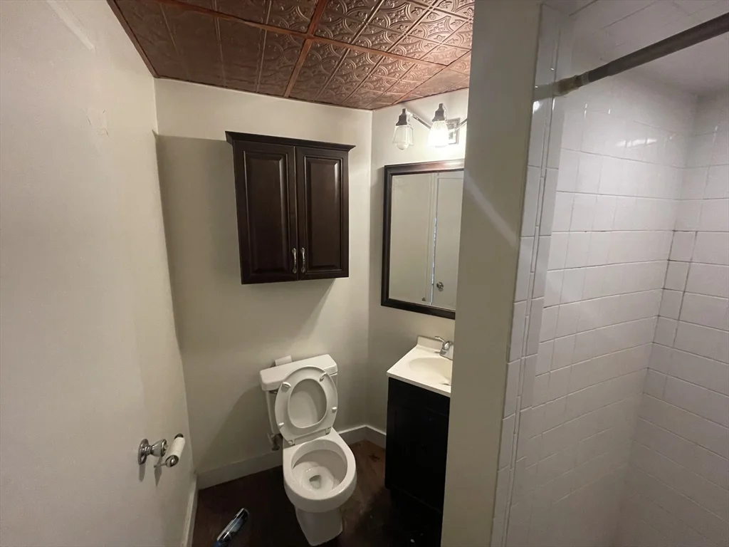 2 bed, 1 bath apartment for rent at 28 Kingston St Unit 2, Leather District — photo 6 of 7