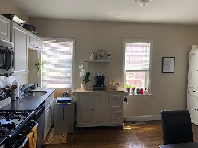 1 bed, 1 bath apartment for rent at 28 L St Unit 2, South Boston — photo 7 of 12