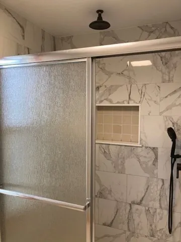3 bed, 1 bath apartment for rent at 28 Lake St Unit 2, Ward Two — photo 14 of 15