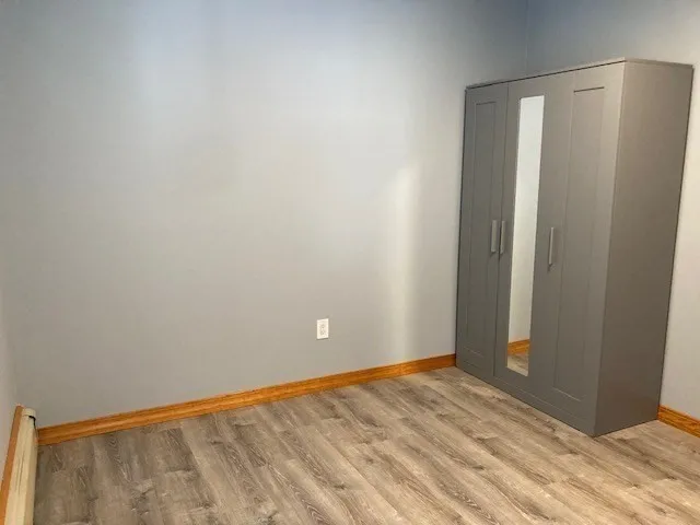 3 bed, 1 bath apartment for rent at 28 Lake St Unit 2, Ward Two — photo 11 of 15