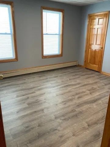 3 bed, 1 bath apartment for rent at 28 Lake St Unit 2, Ward Two — photo 8 of 15