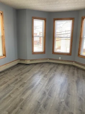 3 bed, 1 bath apartment for rent at 28 Lake St Unit 2, Ward Two — photo 7 of 15