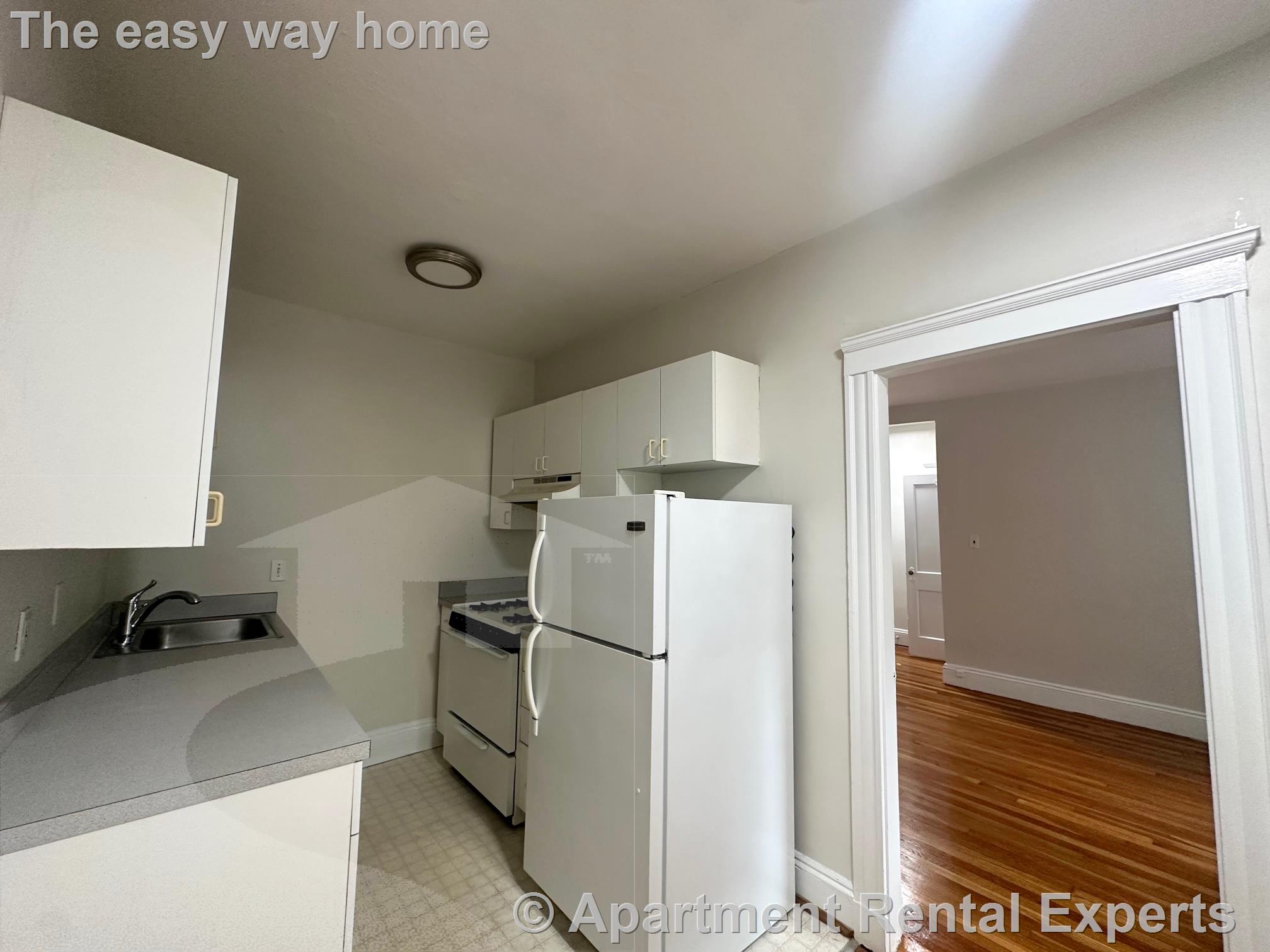 Studio bed, 1 bath apartment for rent at 28 Langdon St Unit 11, Harvard Square — photo 5 of 14