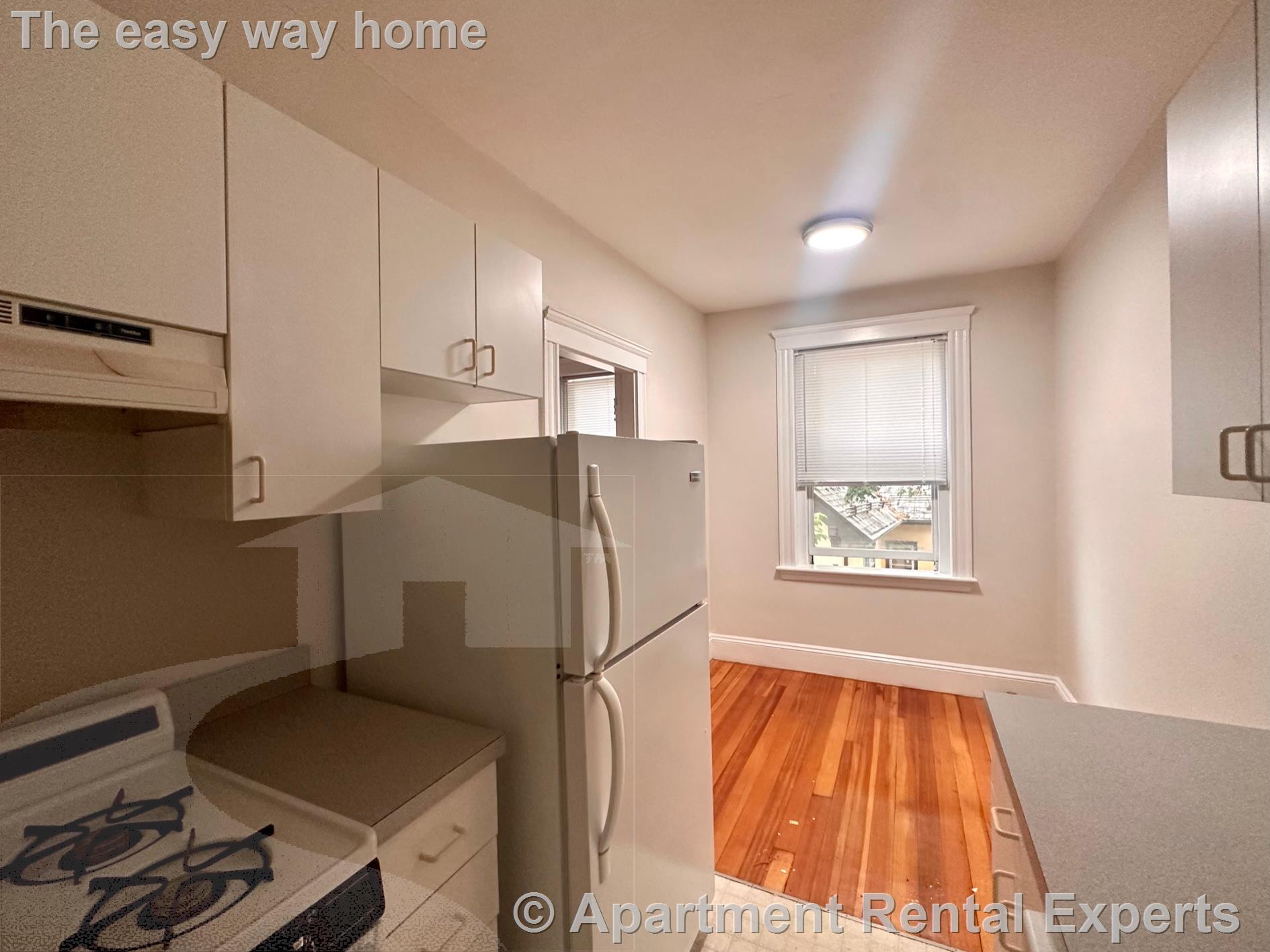 Studio bed, 1 bath apartment for rent at 28 Langdon St Unit 11, Harvard Square — photo 9 of 14