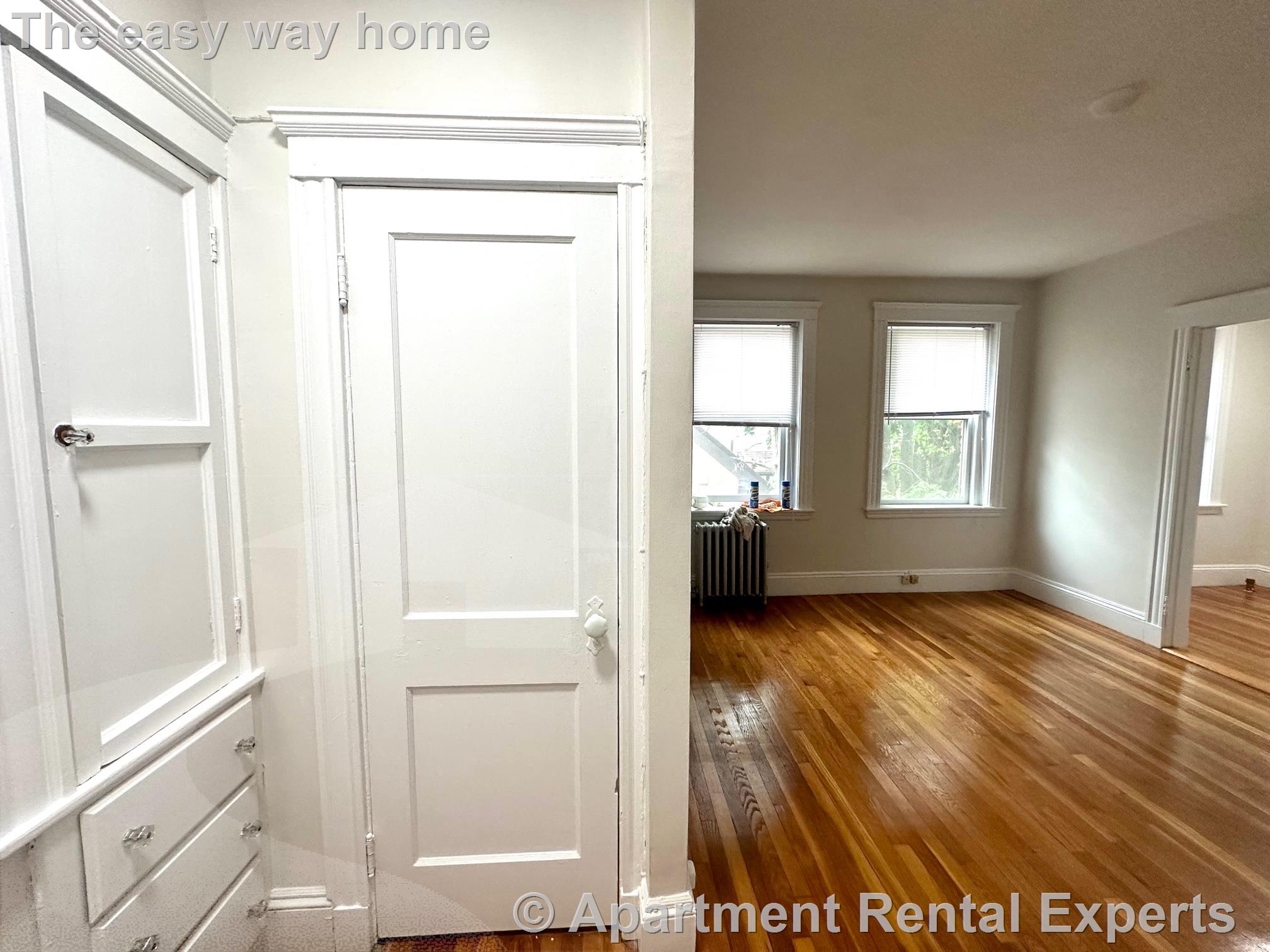 Studio bed, 1 bath apartment for rent at 28 Langdon St Unit 11, Harvard Square — photo 2 of 14