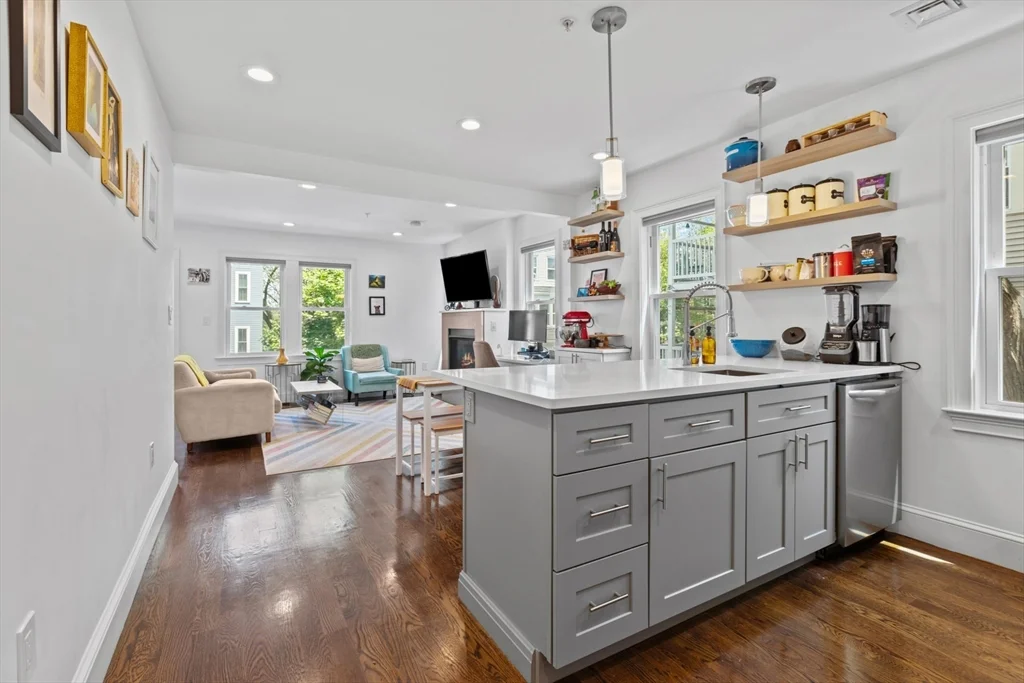 3 bed, 2 bath apartment for rent at 28 Leland St Unit 2, Jamaica Plain — photo 10 of 24