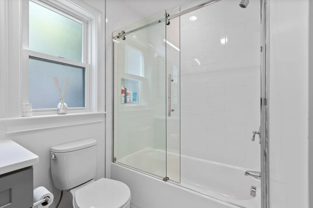3 bed, 2 bath apartment for rent at 28 Leland St Unit 2, Jamaica Plain — photo 20 of 24