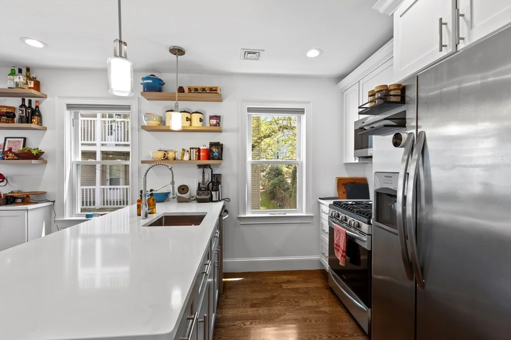 3 bed, 2 bath apartment for rent at 28 Leland St Unit 2, Jamaica Plain — photo 11 of 24
