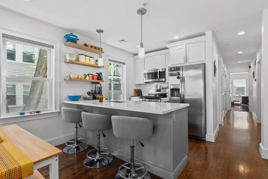 3 bed, 2 bath apartment for rent at 28 Leland St Unit 2, Jamaica Plain — photo 8 of 24