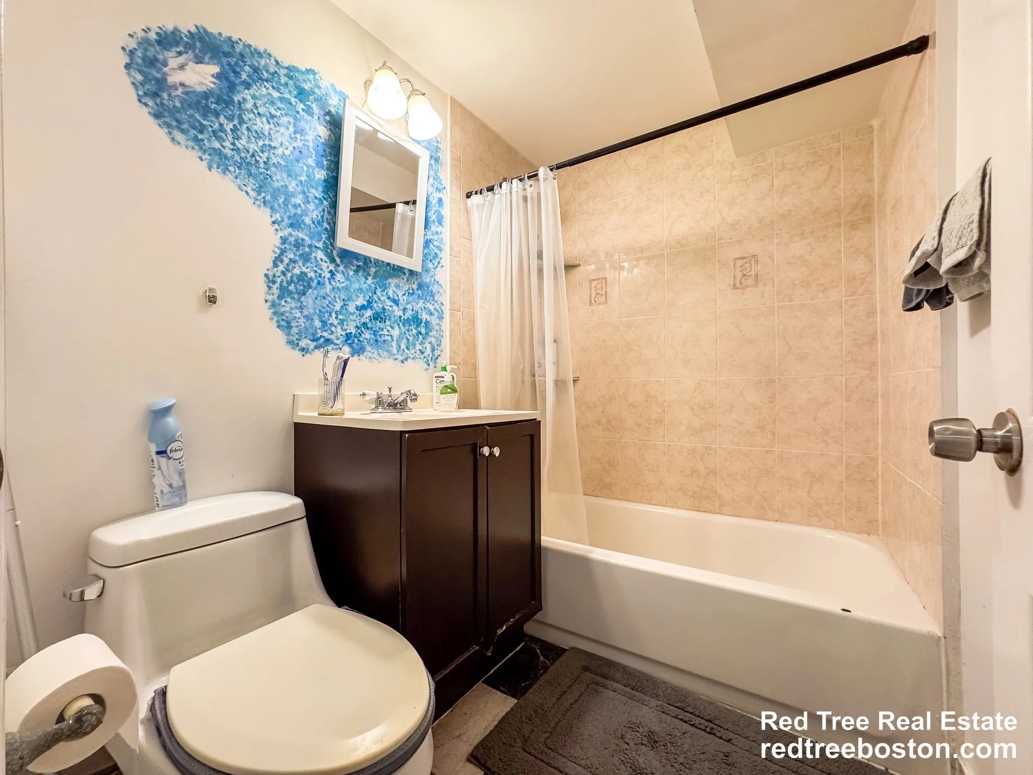 5 bed, 2 bath apartment for rent at 28 Linden St Unit 1, Allston — photo 14 of 18