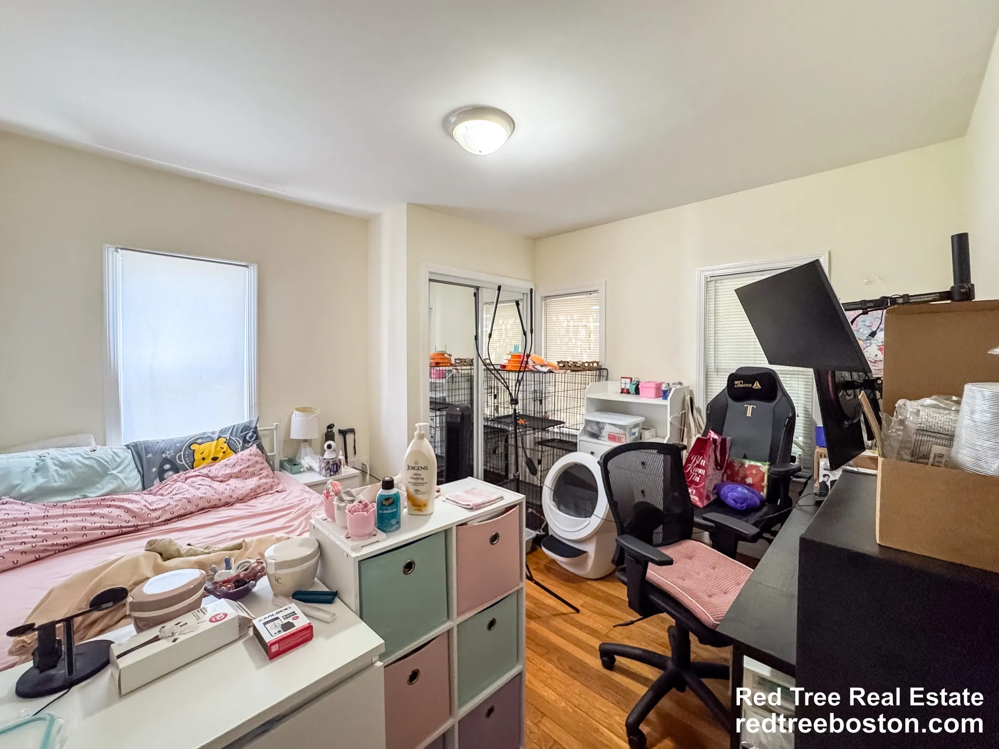 5 bed, 2 bath apartment for rent at 28 Linden St Unit 1, Allston — photo 2 of 18