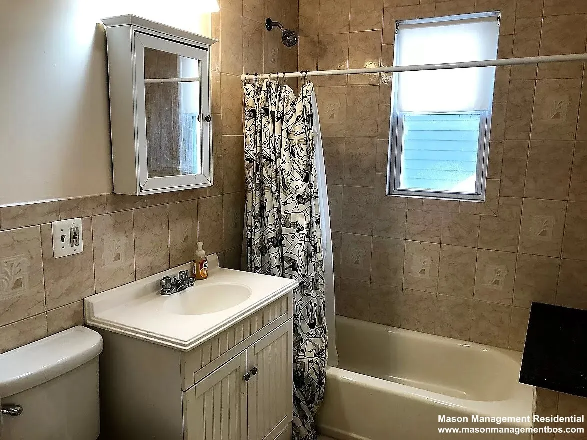3 bed, 1 bath apartment for rent at 28 Litchfield St Unit 3, Allston — photo 8 of 10