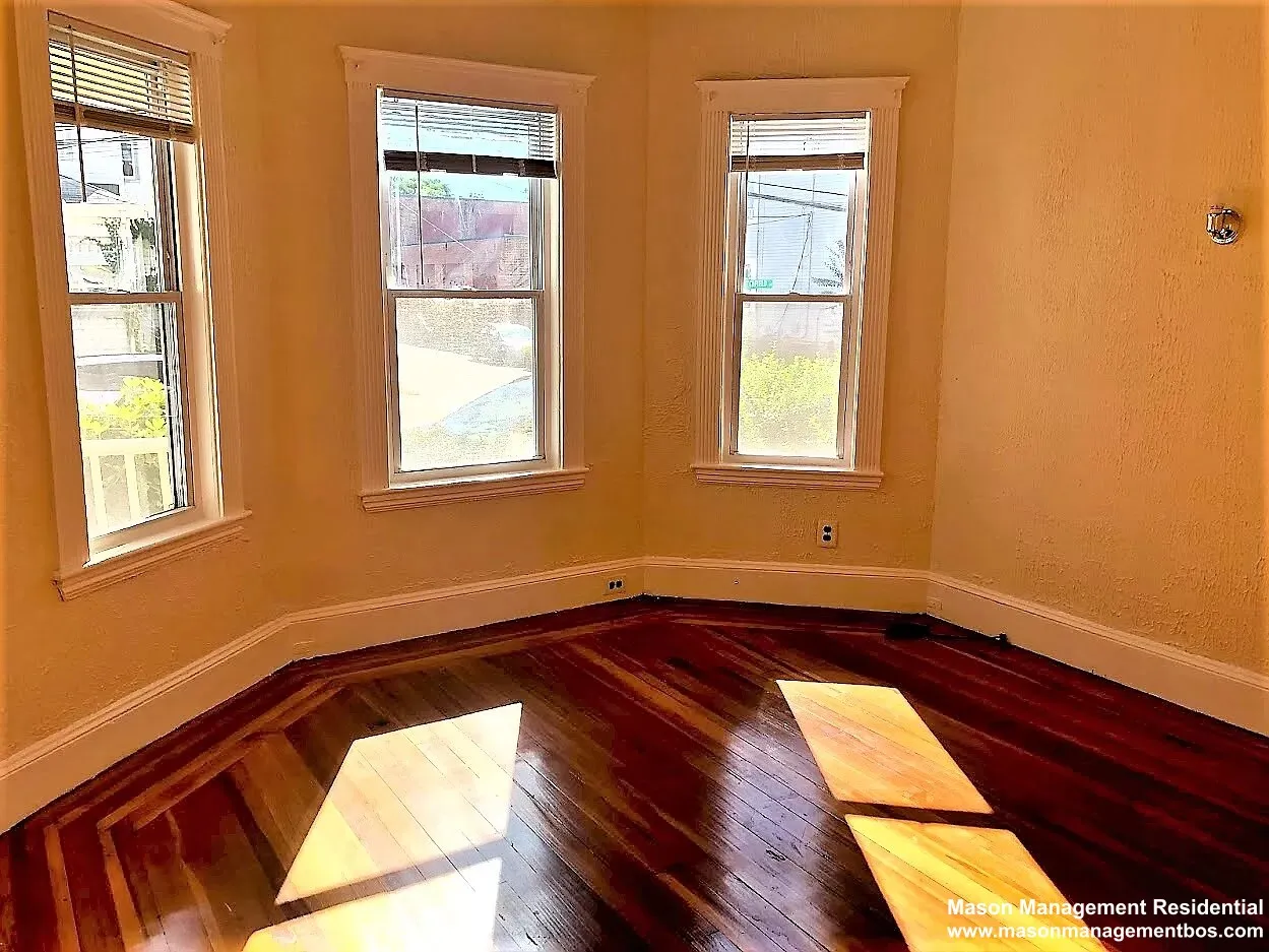3 bed, 1 bath apartment for rent at 28 Litchfield St Unit 3, Allston — photo 6 of 10