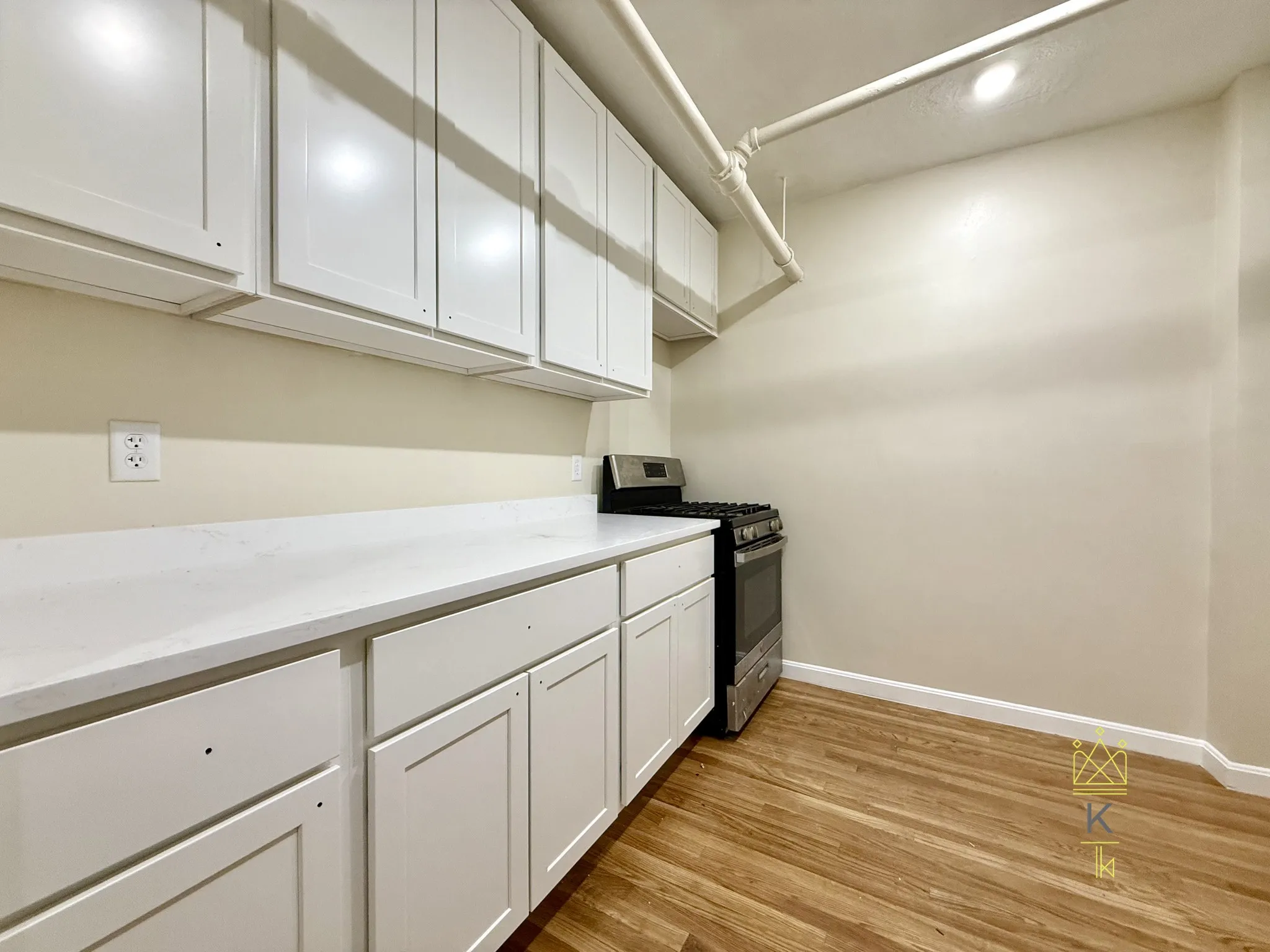 2 bed, 1 bath apartment for rent at 28 Littell Rd Unit A, Coolidge Corner — photo 5 of 8