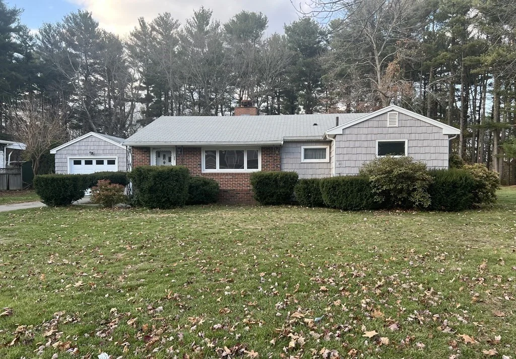 3 bed, 1 bath apartment for rent at 28 Little Farms Rd, Framingham