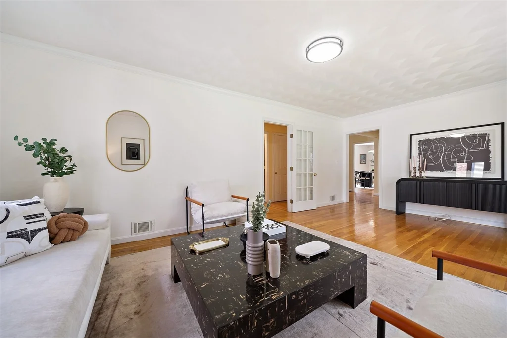 5 bed, 4+ bath apartment for rent at 28 Mansfield Rd, Wellesley — photo 13 of 41