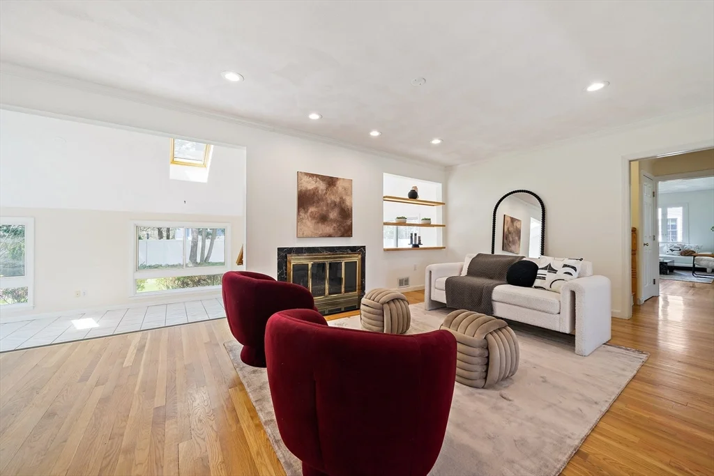 5 bed, 4+ bath apartment for rent at 28 Mansfield Rd, Wellesley — photo 4 of 41