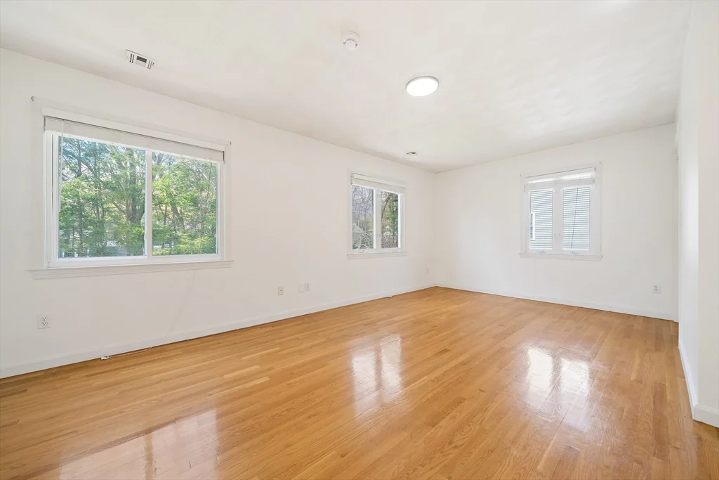 5 bed, 4+ bath apartment for rent at 28 Mansfield Rd, Wellesley — photo 24 of 41