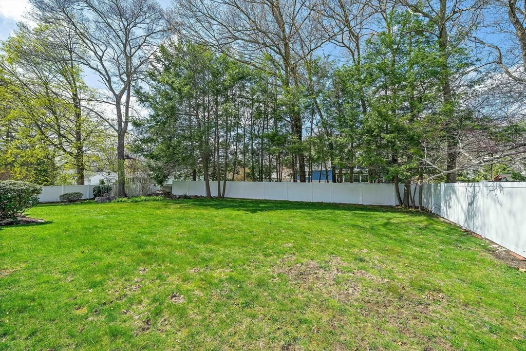 5 bed, 4+ bath apartment for rent at 28 Mansfield Rd, Wellesley — photo 40 of 41