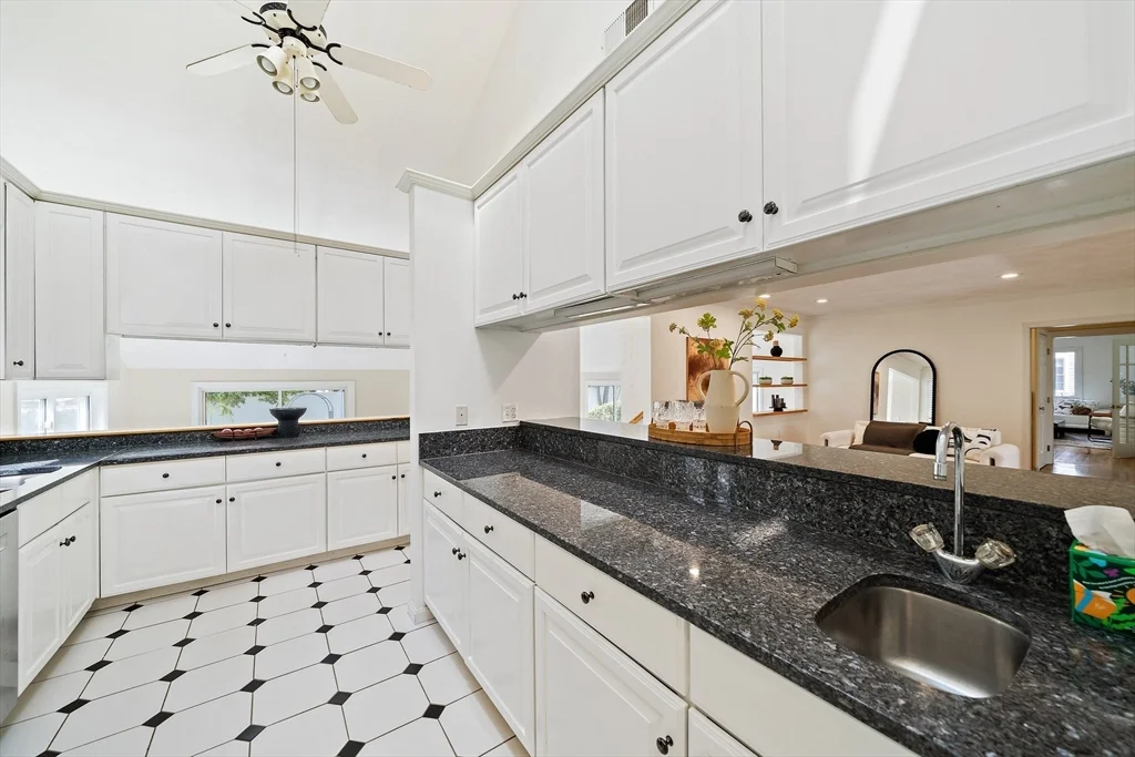 5 bed, 4+ bath apartment for rent at 28 Mansfield Rd, Wellesley — photo 8 of 41