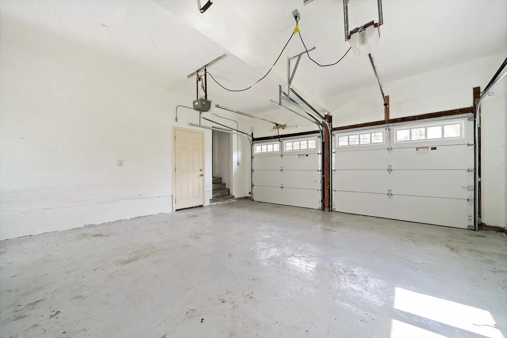 5 bed, 4+ bath apartment for rent at 28 Mansfield Rd, Wellesley — photo 36 of 41