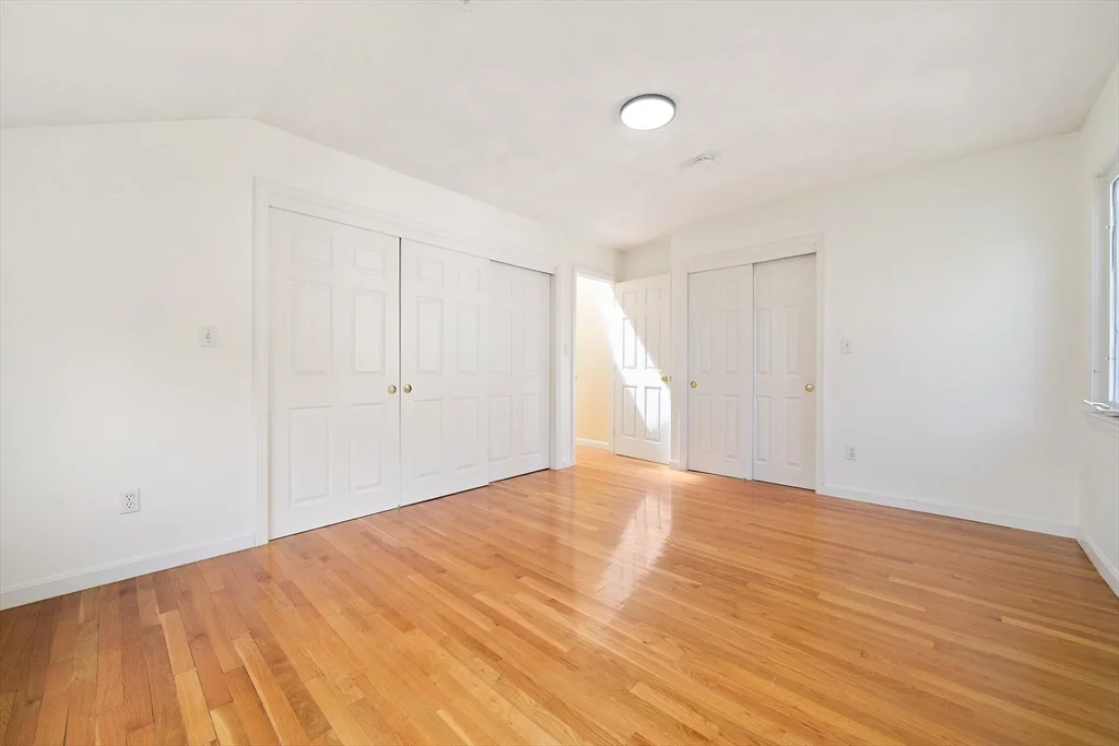 5 bed, 4+ bath apartment for rent at 28 Mansfield Rd, Wellesley — photo 29 of 41
