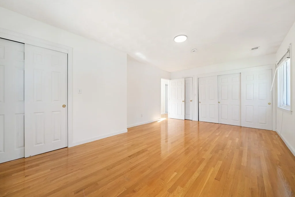 5 bed, 4+ bath apartment for rent at 28 Mansfield Rd, Wellesley — photo 25 of 41