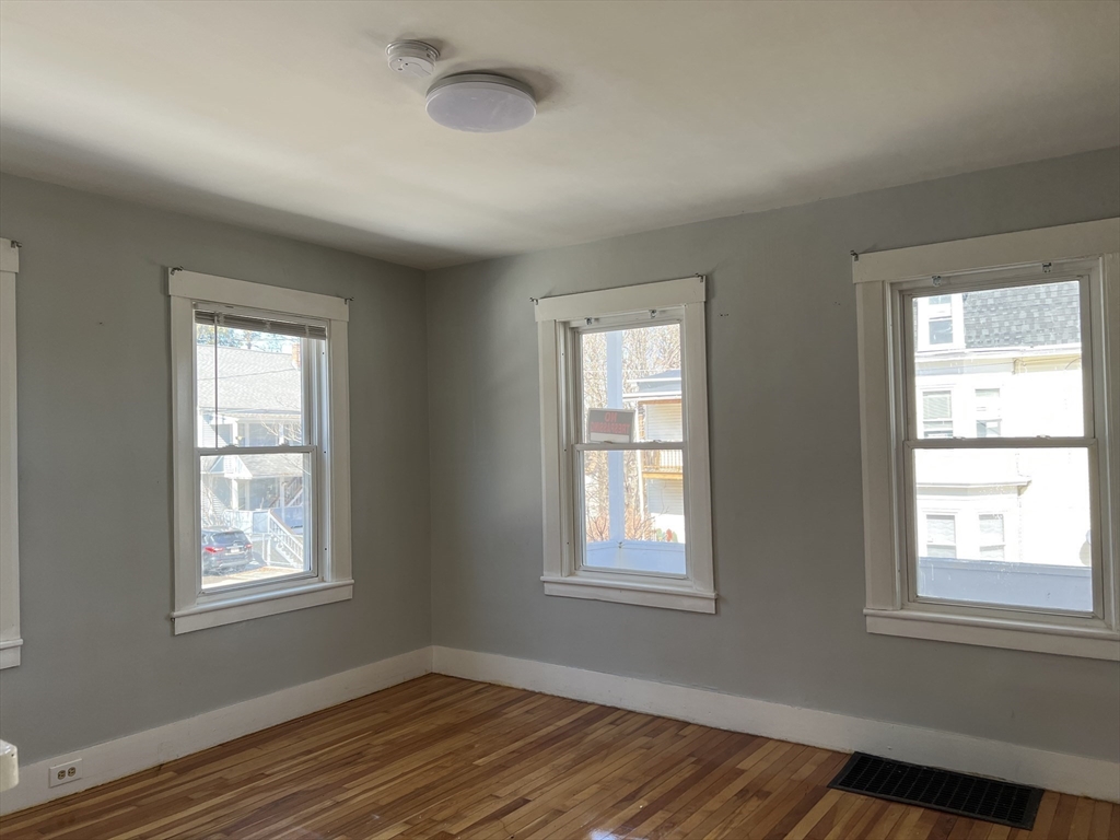 2 bed, 1 bath apartment for rent at 28 Maple Unit 1, Fitchburg — photo 3 of 18