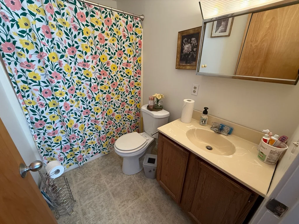 2 bed, 2 bath apartment for rent at 28 Maria Ave Unit C, Southbridge — photo 7 of 11