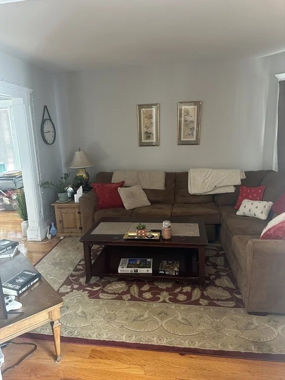 2 bed, 1 bath apartment for rent at 28 Marion Unit 1, Belmont — photo 4 of 10