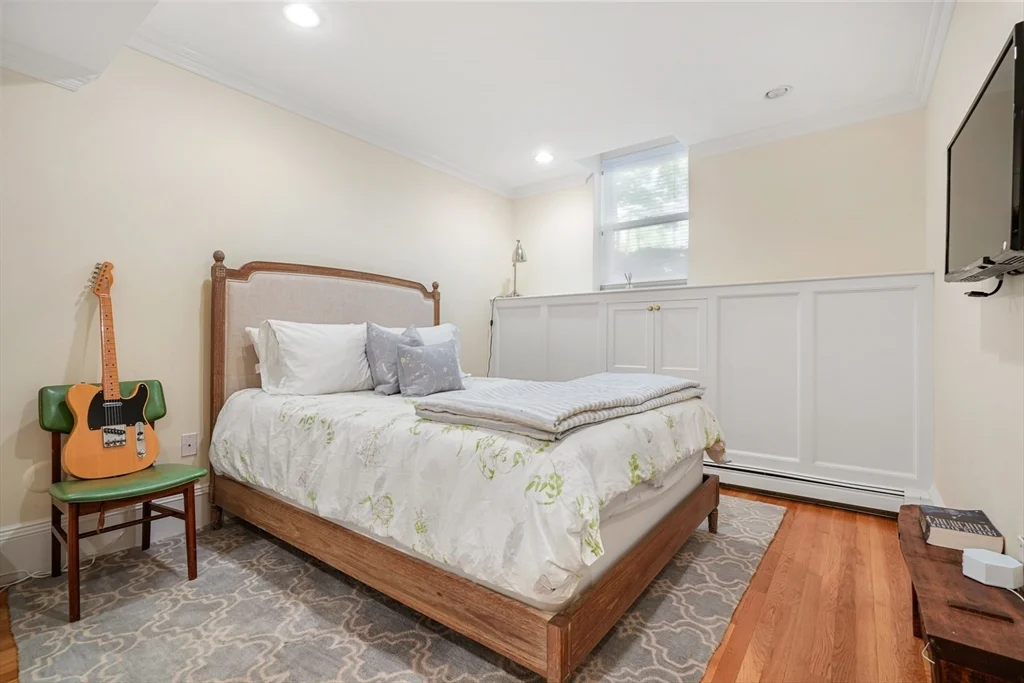 2 bed, 2 bath apartment for rent at 28 Marlborough St Unit 1, Back Bay — photo 16 of 22