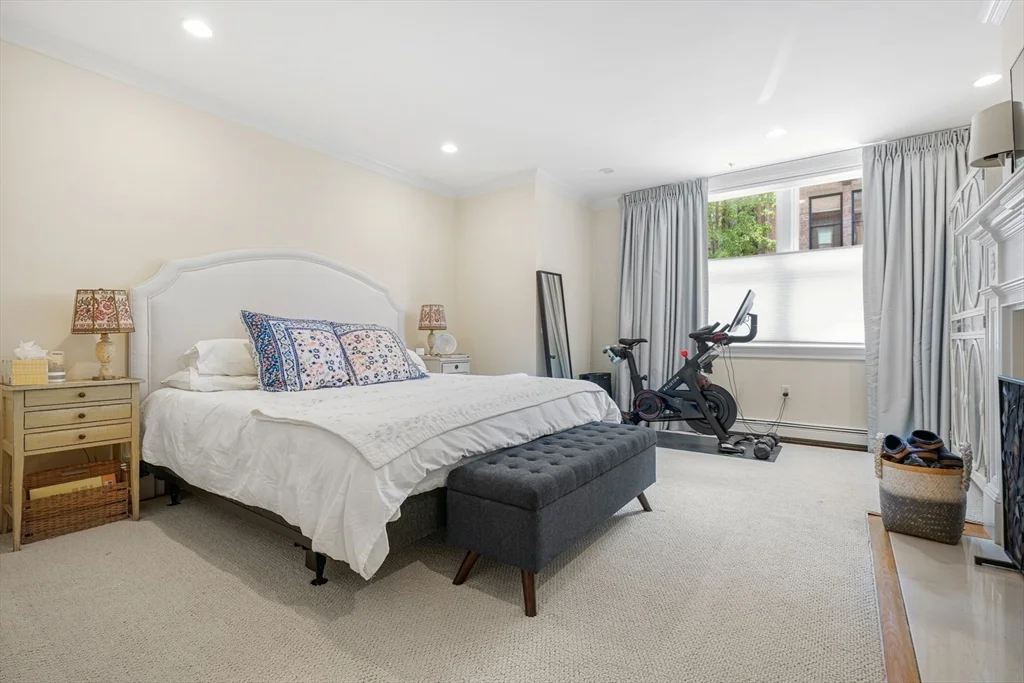 2 bed, 2 bath apartment for rent at 28 Marlborough St Unit 1, Back Bay — photo 11 of 22