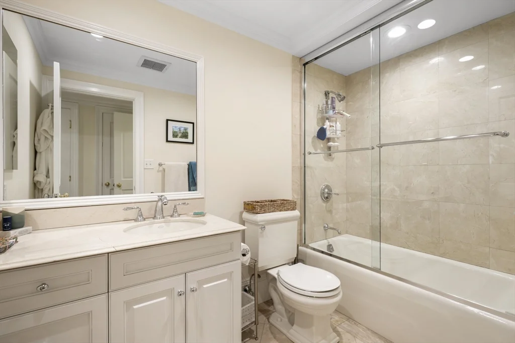 2 bed, 2 bath apartment for rent at 28 Marlborough St Unit 1, Back Bay — photo 17 of 22