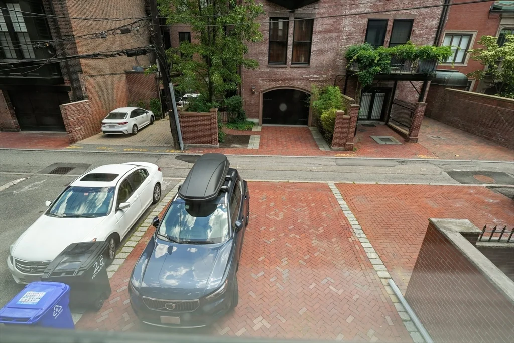 2 bed, 2 bath apartment for rent at 28 Marlborough St Unit 2, Back Bay — photo 21 of 21