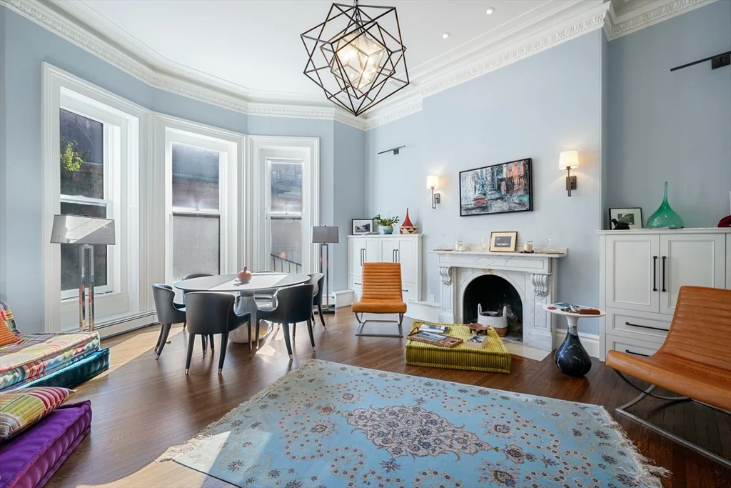 2 bed, 2 bath apartment for rent at 28 Marlborough St Unit 2, Back Bay