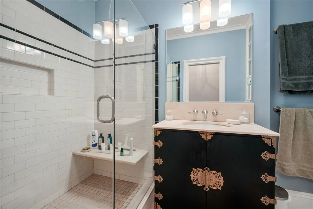 2 bed, 2 bath apartment for rent at 28 Marlborough St Unit 2, Back Bay — photo 14 of 21