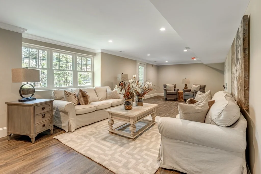 6 bed, 4+ bath apartment for rent at 28 Maurice Rd Unit 28, Wellesley — photo 20 of 25