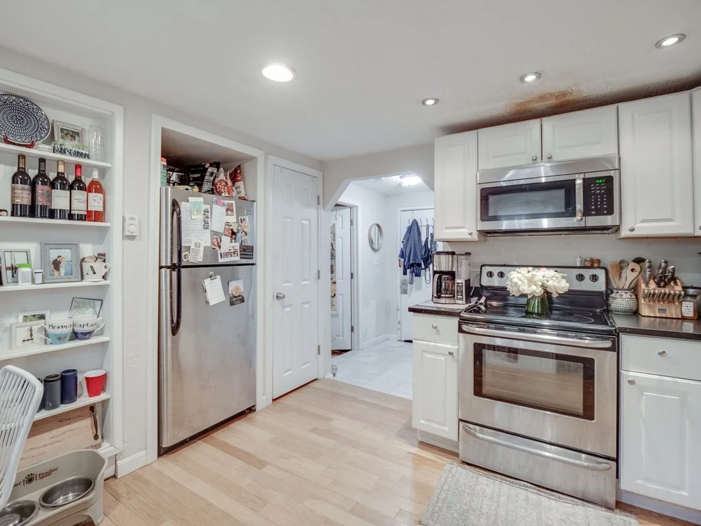 1 bed, 1 bath apartment for rent at 28 Mercer Unit 2, South Boston — photo 10 of 23