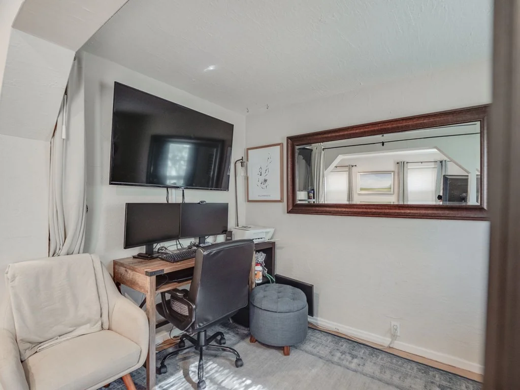 1 bed, 1 bath apartment for rent at 28 Mercer Unit 2, South Boston — photo 5 of 23