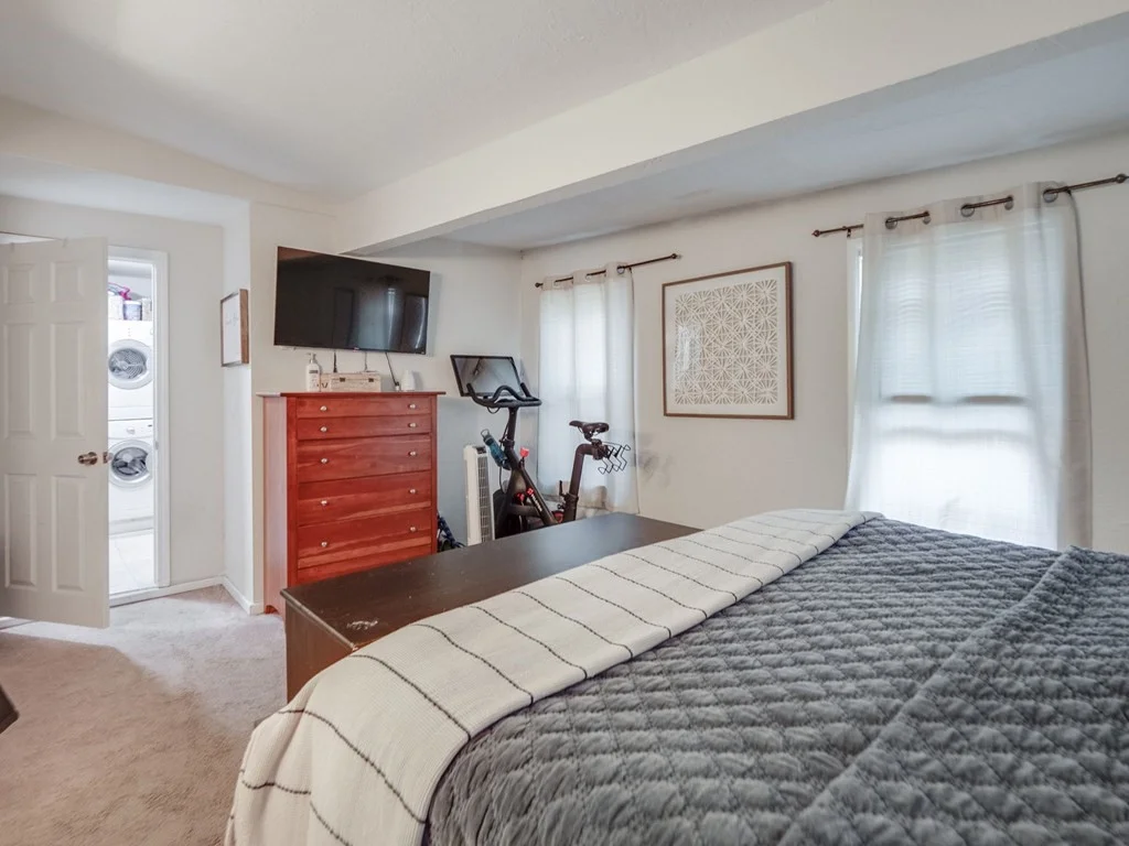 1 bed, 1 bath apartment for rent at 28 Mercer Unit 2, South Boston — photo 15 of 23