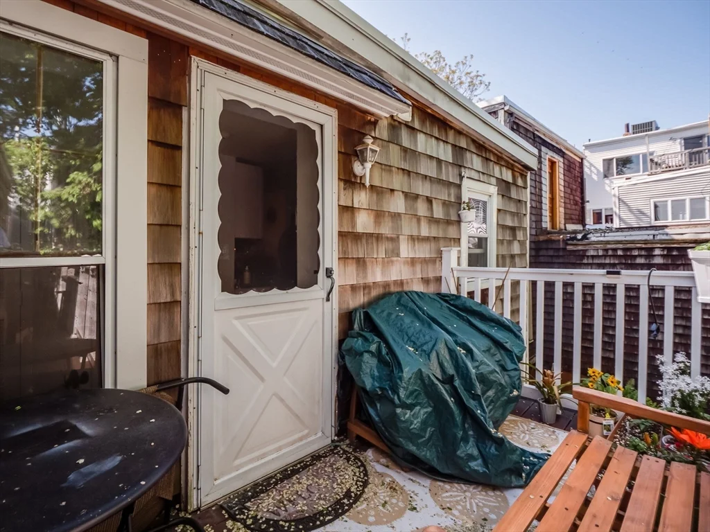 1 bed, 1 bath apartment for rent at 28 Mercer Unit 3, South Boston — photo 16 of 27