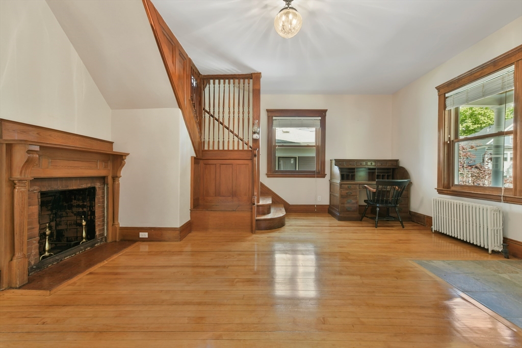 5 bed, 2 bath apartment for rent at 28 Meredith St, West Roxbury — photo 8 of 37