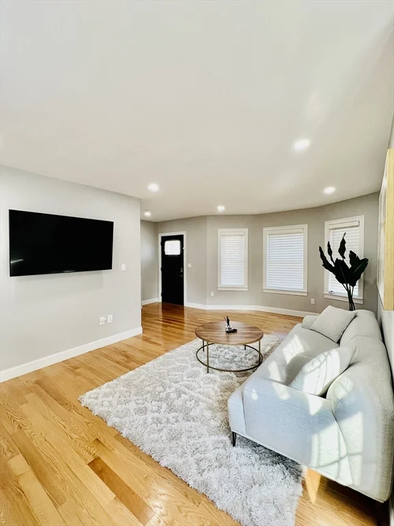 2 bed, 2 bath apartment for rent at 28 Metcalf Unit 1, Medford — photo 4 of 20