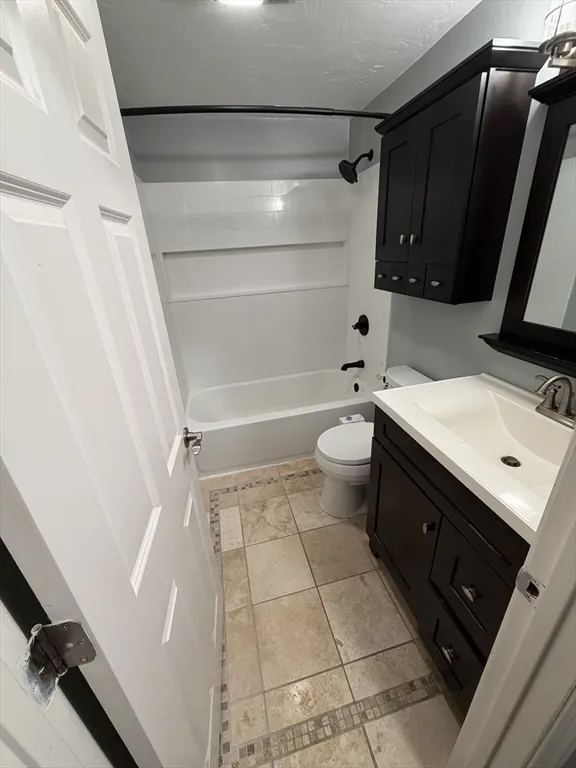 2 bed, 1 bath apartment for rent at 28 Mildred Ave Unit 1, Worcester — photo 12 of 17