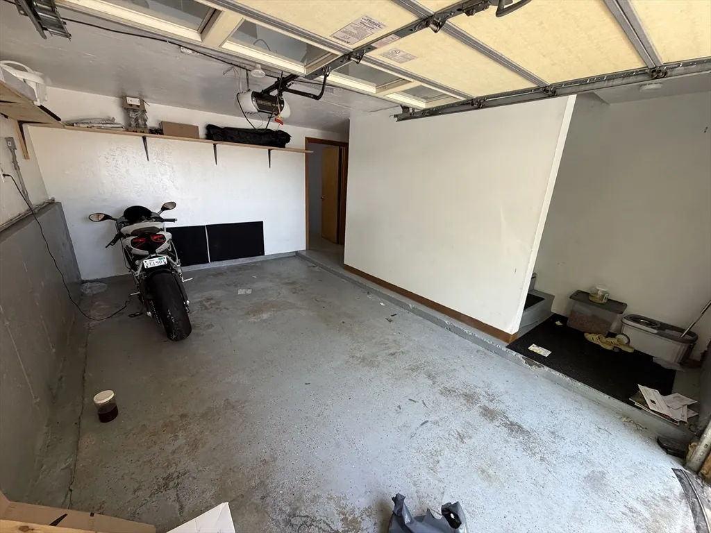 2 bed, 1 bath apartment for rent at 28 Mildred Ave Unit 1, Worcester — photo 5 of 17