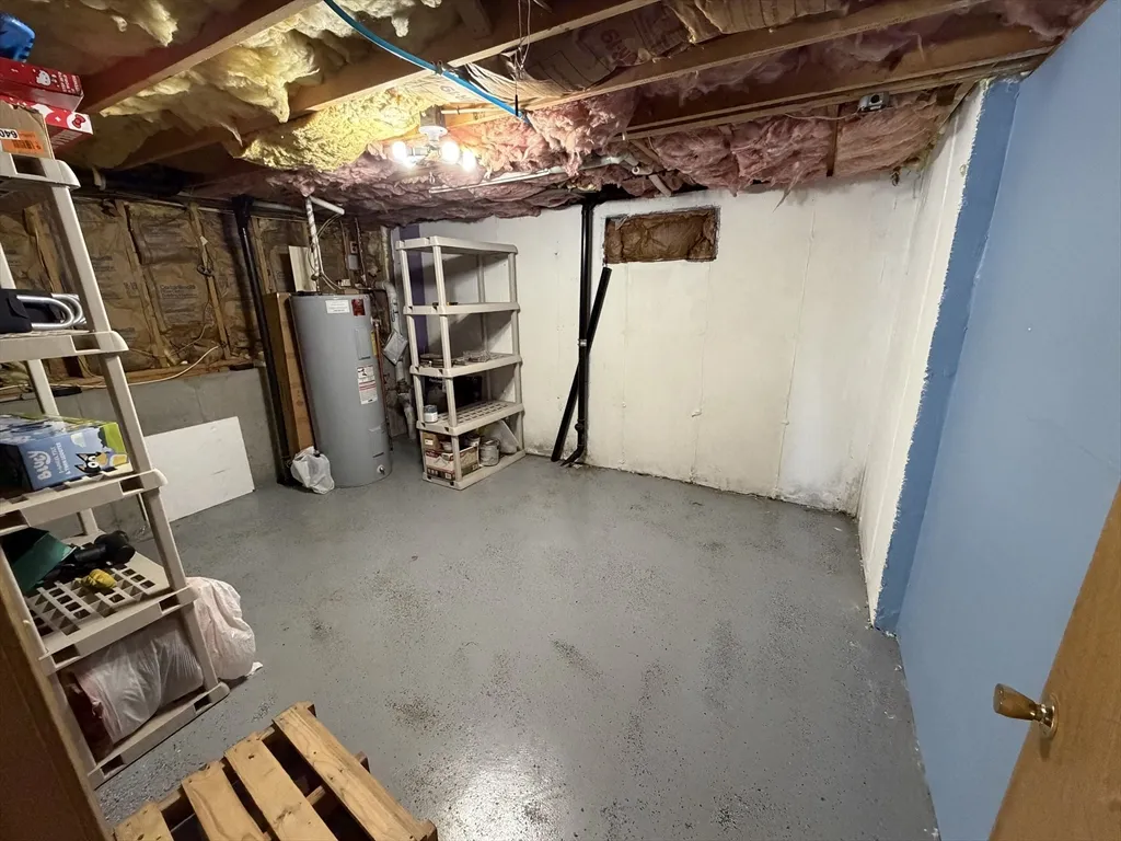 2 bed, 1 bath apartment for rent at 28 Mildred Ave Unit 1, Worcester — photo 6 of 17
