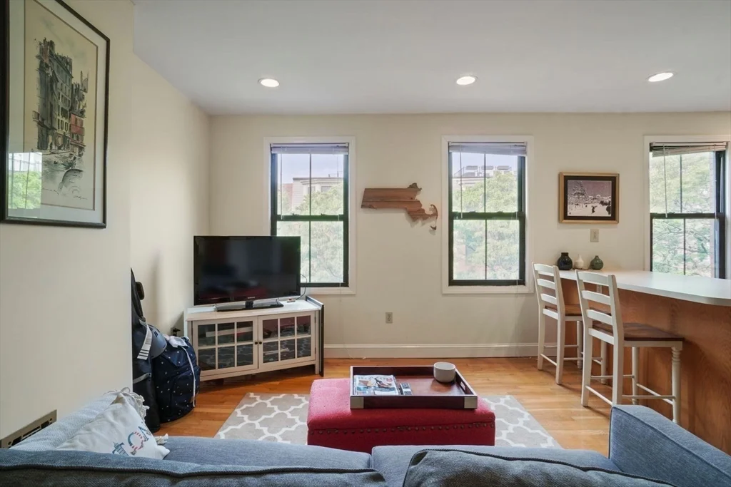 1 bed, 1 bath apartment for rent at 28 Milford Unit 3, South End — photo 10 of 22
