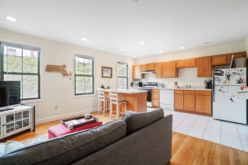 1 bed, 1 bath apartment for rent at 28 Milford Unit 3, South End — photo 11 of 22