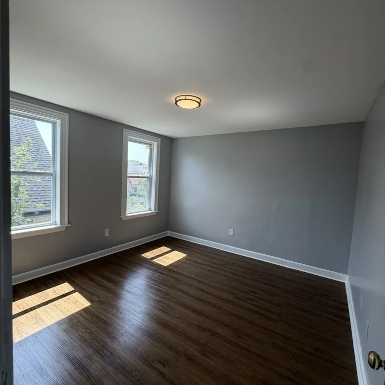 3 bed, 1 bath apartment for rent at 28 Minot St Unit 3, Lynn — photo 8 of 13