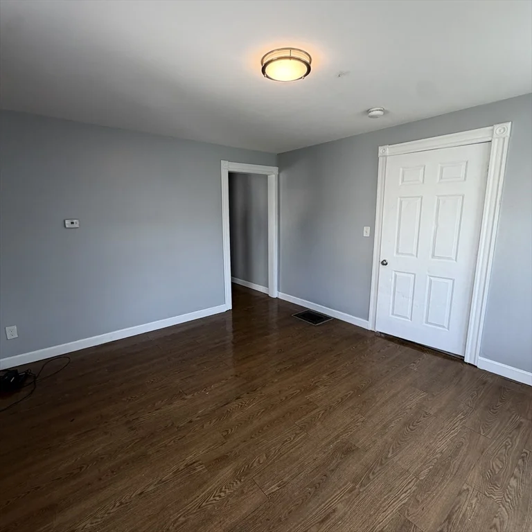 3 bed, 1 bath apartment for rent at 28 Minot St Unit 3, Lynn — photo 4 of 13